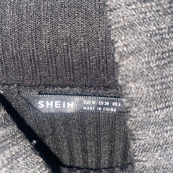 Black long sleeve - Picture 3 of 3